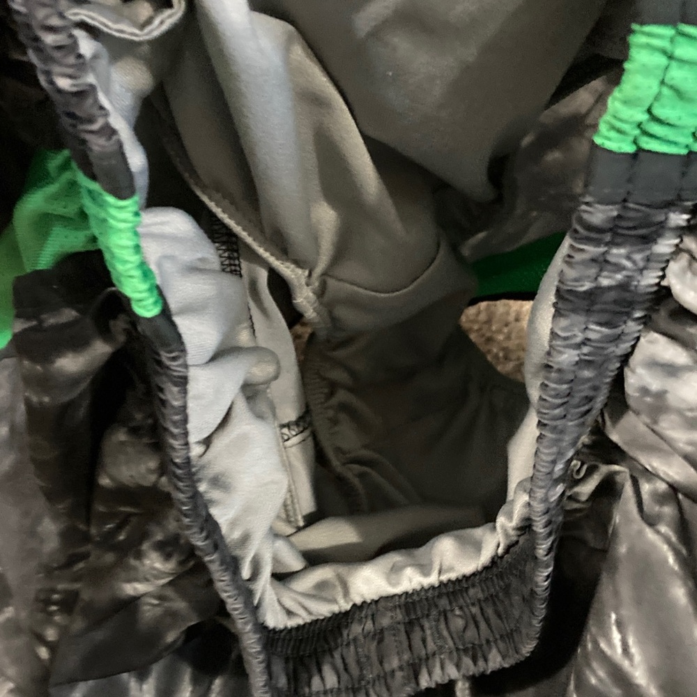 Nike Tie-Dye Black and Green athletic Shorts - Picture 3 of 3